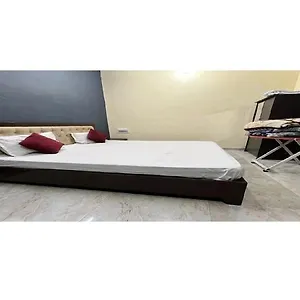  Hotel Dev Residency Pg India